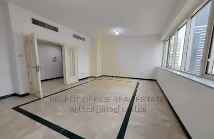 Empty Room image for: Apartment - 3 Bedrooms - 3 Bathrooms for rent in Khalidiya Street - Al Khalidiya - Abu Dhabi, Image 1