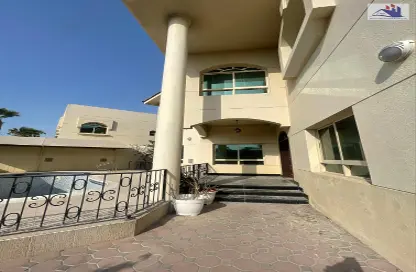 Villa - 4 Bedrooms - 4 Bathrooms for rent in Al Falaj - Al Riqqa - Sharjah