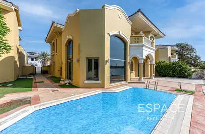 Villa - 4 Bedrooms - 4 Bathrooms for sale in Garden Homes Frond D - Garden Homes - Palm Jumeirah - Dubai