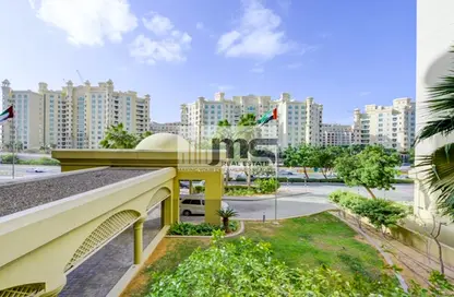 Apartment - 2 Bedrooms - 3 Bathrooms for rent in Al Khudrawi - Shoreline Apartments - Palm Jumeirah - Dubai