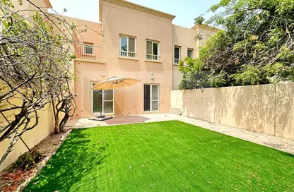 Villa - 2 Bedrooms - 3 Bathrooms for rent in Springs 2 - The Springs - Dubai