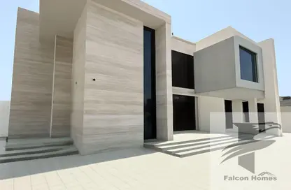 Villa - 5 Bedrooms - 7 Bathrooms for rent in Nad Al Sheba Villas - Nad Al Sheba 3 - Nad Al Sheba - Dubai