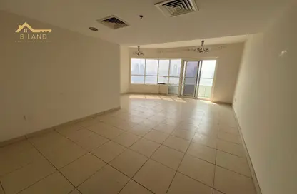 Apartment - 2 Bedrooms - 4 Bathrooms for rent in Al Khan Corniche - Al Khan - Sharjah