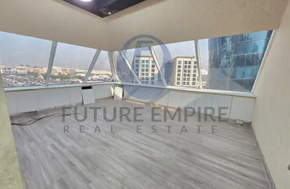 Office Space - Studio - 2 Bathrooms for rent in Pyramid Centre - Oud Metha - Bur Dubai - Dubai