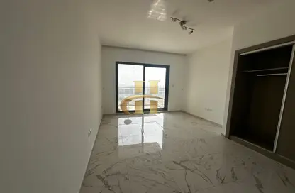 Apartment - Studio - 1 Bathroom for rent in Golden Dream Tower 1 - Jumeirah Village Circle - Dubai