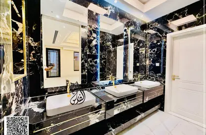 فيلا - 5 غرف نوم - 7 حمامات للبيع في الحليو 2 - الحليو - عجمان