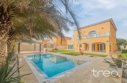 فيلا - 5 غرف نوم - 6 حمامات للايجار في التراث - جميرا بارك - دبي