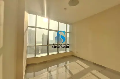 شقة - غرفة نوم - 1 حمام للايجار في شارع التعاون الجديد - التعاون - الشارقة