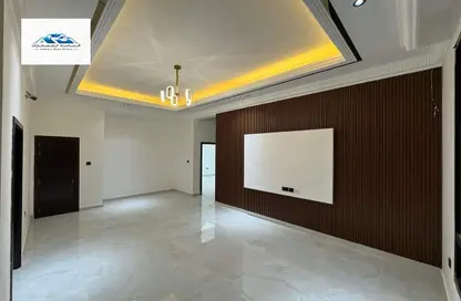 Villa - 5 Bedrooms - 7 Bathrooms for sale in Al Yasmeen 1 - Al Yasmeen - Ajman