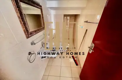 Duplex - 3 Bedrooms - 4 Bathrooms for rent in Al Marwa Tower 1 - Al Marwa Towers - Al Khan - Sharjah