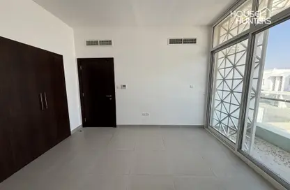 Villa - 3 Bedrooms - 4 Bathrooms for rent in Arabella Townhouses 2 - Arabella Townhouses - Mudon - Dubai
