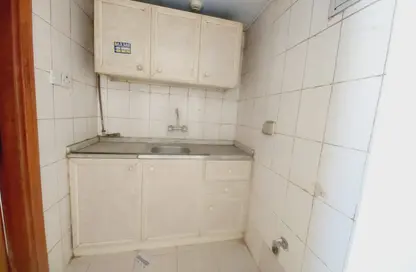 Apartment - Studio - 1 Bathroom for rent in Muwailih Building - Muwaileh - Sharjah