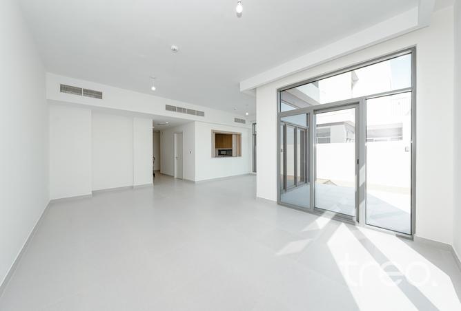 Single Row | Brand New | Vacant Now