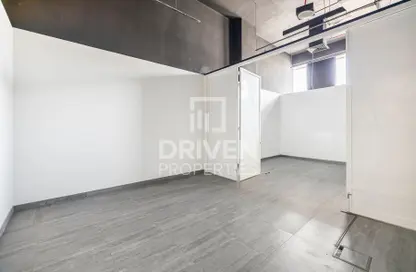 Retail - Studio for rent in Al Hudaiba Mall - Al Hudaiba - Al Satwa - Dubai