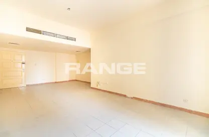 Apartment - 2 Bedrooms - 3 Bathrooms for rent in Al Raffa - Bur Dubai - Dubai