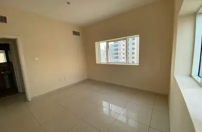 Apartment - 2 Bedrooms - 2 Bathrooms for rent in Al Khan Corniche - Al Khan - Sharjah
