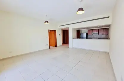 Apartment - 1 Bedroom - 1 Bathroom for sale in Al Dhafra 4 - Al Dhafra - Greens - Dubai