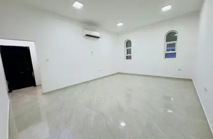 شقة - غرفة نوم - 1 حمام للايجار في مدينة الرياض - أبوظبي