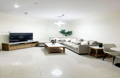 Apartment - 2 Bedrooms - 2 Bathrooms for rent in New Dubai Gate 1 - JLT Cluster Q - Jumeirah Lake Towers - Dubai