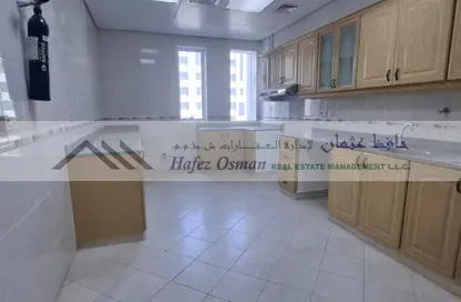 Apartment - 3 Bedrooms - 4 Bathrooms for rent in Al Khalidiya - Abu Dhabi