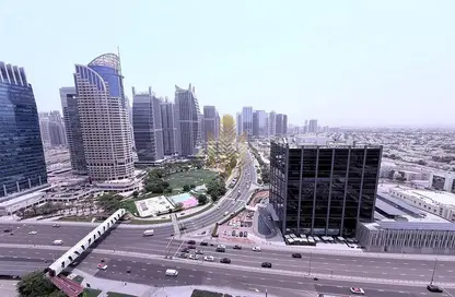 Apartment - 1 Bedroom - 2 Bathrooms for rent in Dubai Arch - JLT Cluster G - Jumeirah Lake Towers - Dubai