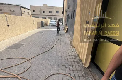 Warehouse - Studio - 1 Bathroom for rent in Umm Al Thuoob - Umm Al Quwain