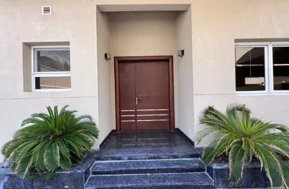 Villa - 5 Bedrooms - 6 Bathrooms for rent in Jumeirah 2 Villas - Jumeirah 2 - Jumeirah - Dubai
