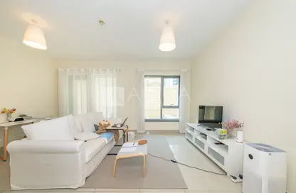 Apartment - 1 Bedroom - 2 Bathrooms for sale in 29 Burj Boulevard Tower 1 - 29 Burj Boulevard - Downtown Dubai - Dubai