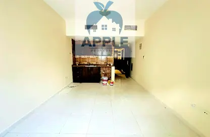 Apartment - Studio - 1 Bathroom for rent in Muwailih Building - Muwaileh - Sharjah