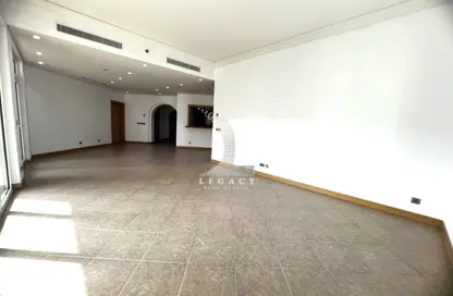 Apartment - 3 Bedrooms - 3 Bathrooms for sale in Al Haseer - Shoreline Apartments - Palm Jumeirah - Dubai