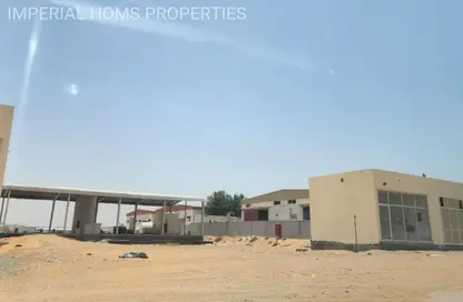 Warehouse - Studio - 2 Bathrooms for rent in Industrial Area 2 - Emirates Modern Industrial - Umm Al Quwain