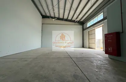 Warehouse - Studio - 1 Bathroom for rent in Al Sajaa Industrial - Al Sajaa - Sharjah