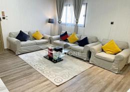 Living Room image for: Apartment - 3 bedrooms - 3 bathrooms for rent in Al Manhal - Abu Dhabi, Image 1