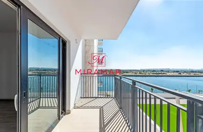 Apartment - 2 Bedrooms - 2 Bathrooms for sale in Waters Edge - Yas Island - Abu Dhabi