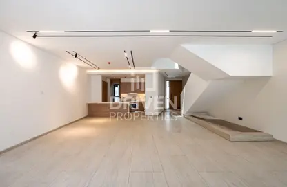 Townhouse - 4 Bedrooms - 5 Bathrooms for rent in Le Parc Homes II - Jumeirah Village Circle - Dubai