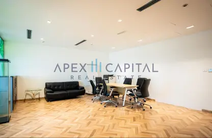 مكتب - استوديو للايجار في B2B  برج - الخليج التجاري - دبي