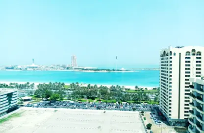 شقة - 3 غرف نوم - 4 حمامات للايجار في شارع الكورنيش - أبوظبي