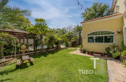 Villa - 4 Bedrooms - 5 Bathrooms for sale in Legacy - Jumeirah Park - Dubai