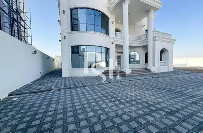 فيلا - 5 غرف نوم - 6 حمامات للايجار في مدينة زايد (مدينة خليفة ج) - مدينة خليفة - أبوظبي