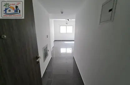 Apartment - 1 Bedroom - 1 Bathroom for rent in Muweileh Community - Muwaileh Commercial - Sharjah