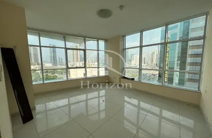 Empty Room image for: Apartment - 2 Bedrooms - 2 Bathrooms for rent in Al Taawun - Sharjah, Image 1