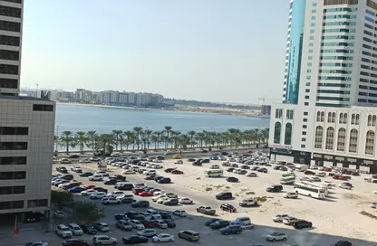 Apartment - 1 Bedroom - 1 Bathroom for rent in Sharjah 555 Tower - Al Khan Corniche - Al Khan - Sharjah