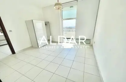 شقة - غرفة نوم - 2 حمامات للايجار في جليتز 1 - جليتز - ستوديو سيتي - دبي