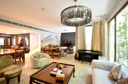 Apartment - 4 Bedrooms - 4 Bathrooms for rent in Jumeirah Islands Townhouses - Jumeirah Islands - Dubai