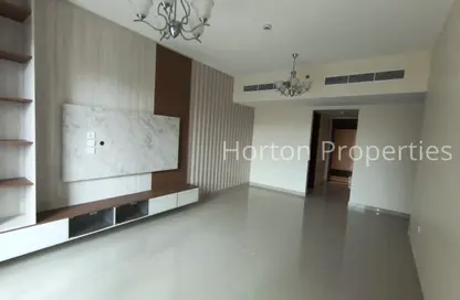 شقة - 3 غرف نوم - 4 حمامات للايجار في مجمع روكسانا السكني - سي - روكسانا ريزيدنس - الضاحية 12 - قرية جميرا الدائرية - دبي