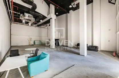 Living Room image for: Retail - Studio for rent in Capital Golden Tower - Business Bay - Dubai, Image 1
