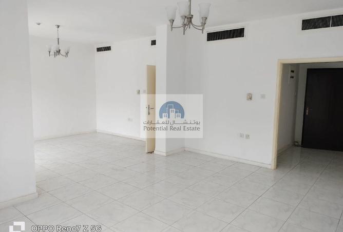 11674300 - Property Main Image