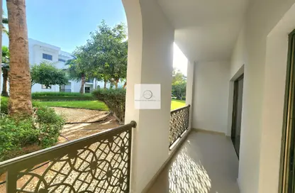 Apartment - 2 Bedrooms - 2 Bathrooms for rent in The Gardens Buildings - The Gardens - Dubai