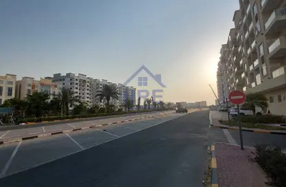 شقة - 2 غرف نوم - 3 حمامات للبيع في قرية الاميرة - الياسمين - عجمان
