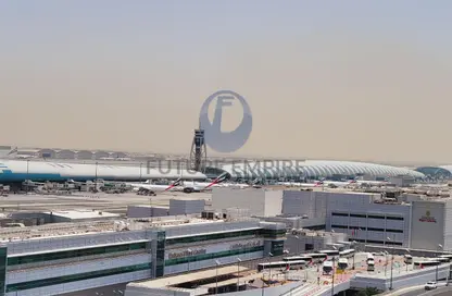 Office Space - Studio - 1 Bathroom for rent in Al Garhoud - Dubai